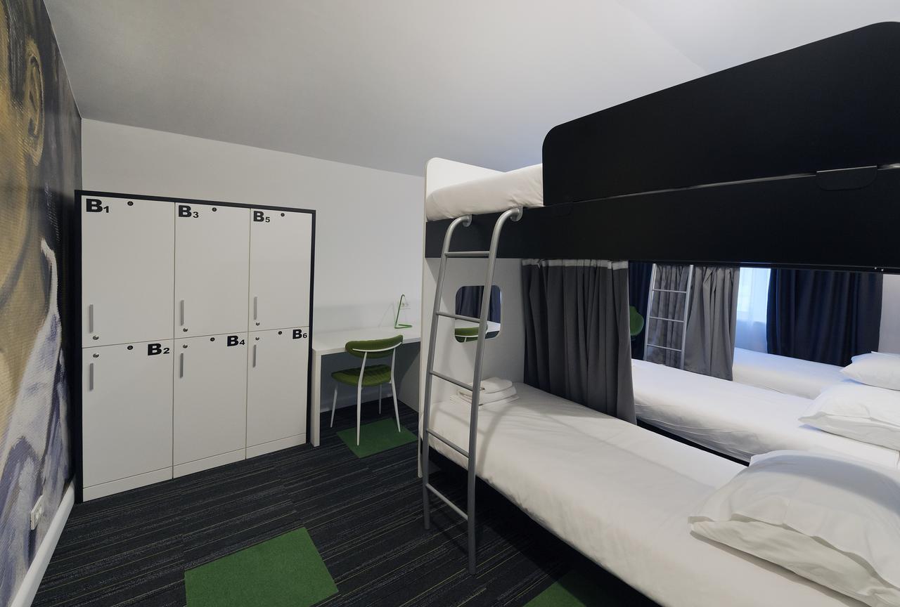 Hostel 365 For U *